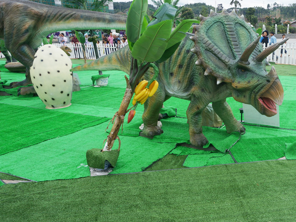 Dinasour rides