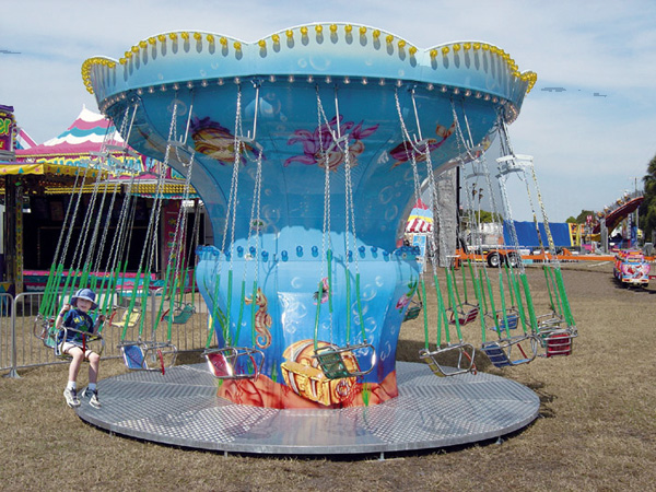 Trailer ride flying chair