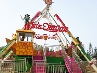 32 seats pirate ship